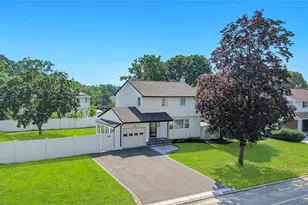 241 Tree Rd, Centereach, NY 11720 - Photo 10
