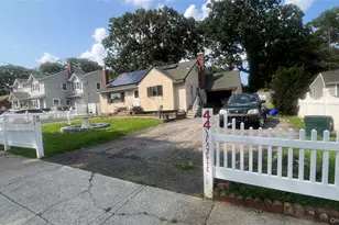 44 Lafayette Ave, Amityville, NY 11701 - Photo 2