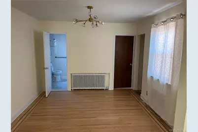 1086 Tulip Avenue, Franklin Square, NY 11010 - Photo 8