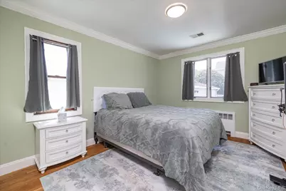 145 Bismark Avenue, Valley Stream, NY 11581 - Photo 12