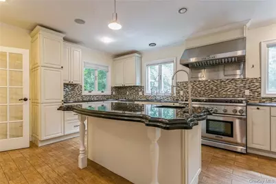 7 Cotswold Way, Scarsdale, NY 10583 - Photo 12