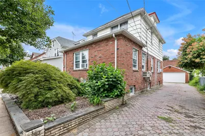 73 Liberty Avenue, Mineola, NY 11501 - Photo 2