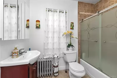 73 Liberty Avenue, Mineola, NY 11501 - Photo 12