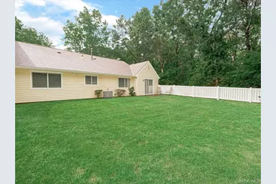 112 Dari Drive, Holbrook, NY 11741 - Photo 20