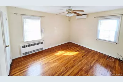 60 Liberty Boulevard, Valley Stream, NY 11580 - Photo 2