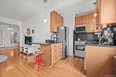 3810 Greystone Avenue #504, Bronx, NY 10463 - Photo 12