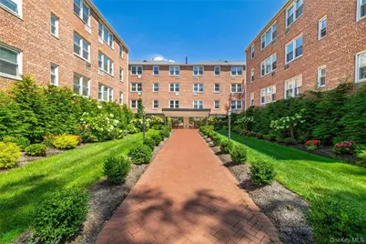 280 Atlantic Avenue #116, East Rockaway, NY 11518 - Photo 2