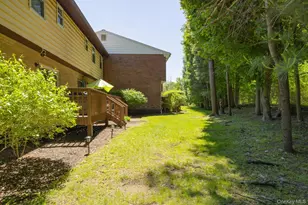 414 Pawnee Ct, Suffern, NY 10901 - Photo 16