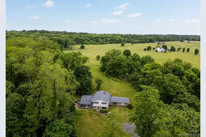 21 Courts Lane, Hudson, NY 12534 - Photo 2