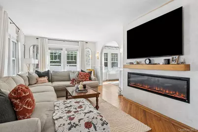 68 Lincoln Avenue, Sayville, NY 11782 - Photo 8