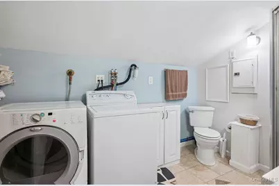 68 Lincoln Avenue, Sayville, NY 11782 - Photo 30