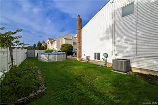 85 Jeffery Ln, Oceanside, NY 11572 - Photo 34