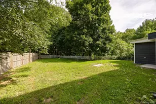 22 Henmond Blvd, Poughkeepsie, NY 12603 - Photo 6