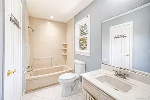 96 Oak St, Centereach, NY 11720 - Photo 36