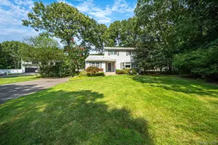 96 Oak St, Centereach, NY 11720 - Photo 2