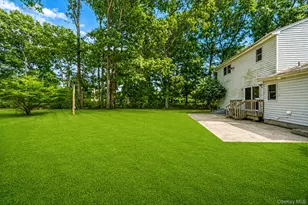 96 Oak St, Centereach, NY 11720 - Photo 6