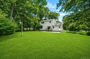 96 Oak St, Centereach, NY 11720 - Photo 8