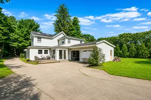 187 Oak St, Medford, NY 11763 - Photo 6