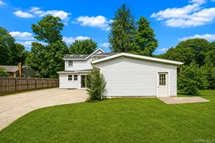187 Oak St, Medford, NY 11763 - Photo 8