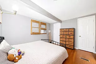 187 Oak St, Medford, NY 11763 - Photo 32