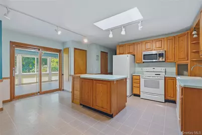 59 Carle Terrace, Lake Katrine, NY 12449 - Photo 8