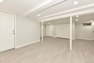 12 Leonard Rd, Syosset, NY 11791 - Photo 32