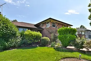 12 Leonard Rd, Syosset, NY 11791 - Photo 2