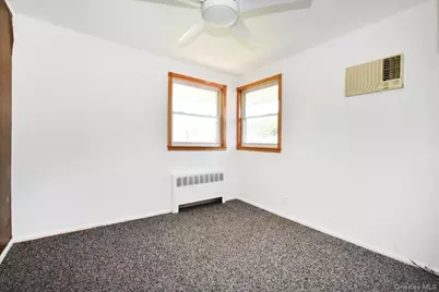 12 Leonard Road, Syosset, NY 11791 - Photo 28