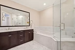 3000 Royal Ct, North Hills, NY 11040 - Photo 20