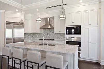 3000 Royal Court #3206, North Hills, NY 11040 - Photo 12