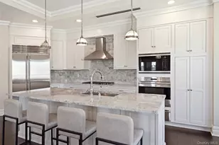 3000 Royal Ct, North Hills, NY 11040 - Photo 12