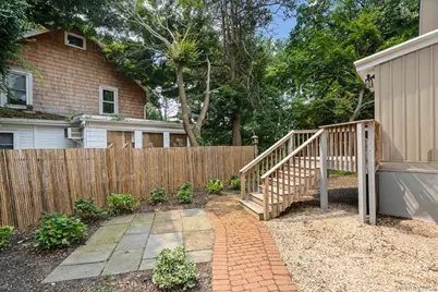 27 12th Avenue, Sea Cliff, NY 11579 - Photo 12