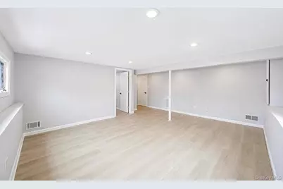 18 Dexter Lane, Kings Park, NY 11754 - Photo 22