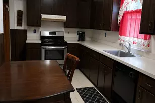 84-27 85th Dr, Woodhaven, NY 11421 - Photo 4