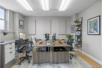 7150 Parsons Blvd #1001, Flushing, NY 11367 - Photo 2