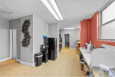 7150 Parsons Blvd #1001, Flushing, NY 11367 - Photo 8