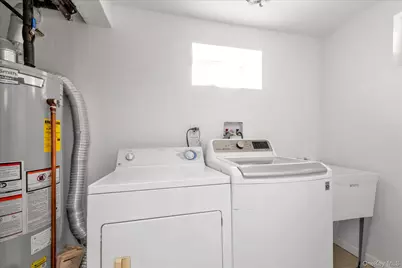 70-15 Manse Street, Forest Hills, NY 11375 - Photo 18