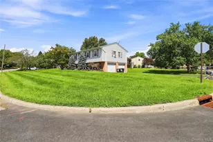 30 Somerset Dr, Washingtonville, NY 10992 - Photo 2