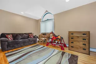 14 Arthur St, Farmingdale, NY 11735 - Photo 24