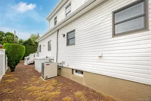 14 Arthur St, Farmingdale, NY 11735 - Photo 34