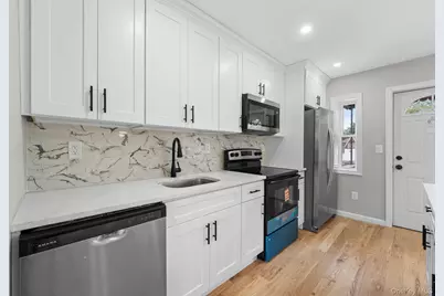 4067 Baychester Avenue, Bronx, NY 10466 - Photo 4