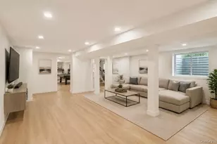 20 Sprucetree Ln, South Huntington, NY 11746 - Photo 16