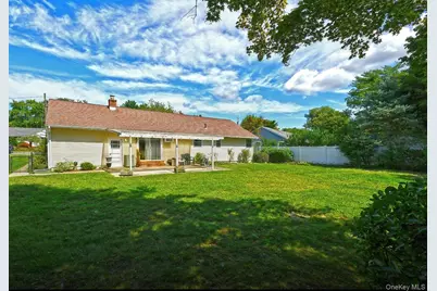 20 Sprucetree Lane, South Huntington, NY 11746 - Photo 20