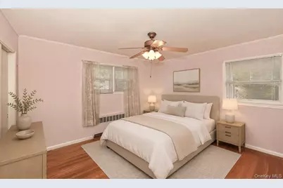 20 Sprucetree Lane, South Huntington, NY 11746 - Photo 12