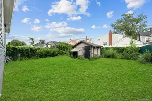 187-04 Williamson Ave, Springfield Gardens, NY 11413 - Photo 14