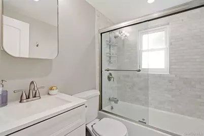 430 Hilda Street, East Meadow, NY 11554 - Photo 10
