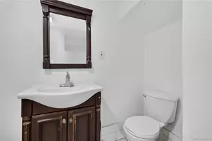 139 Smith St, Amityville, NY 11701 - Photo 26