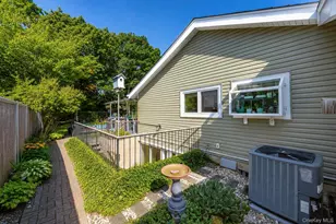876 Greenbelt Pkwy W, Holbrook, NY 11741 - Photo 30