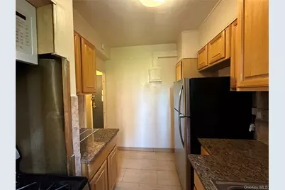 1579 Metropolitan Avenue #6H, Bronx, NY 10462 - Photo 6
