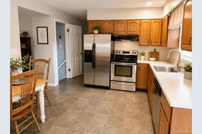 32 Robinson Avenue, Medford, NY 11763 - Photo 4